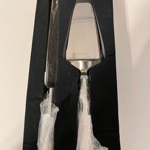 Kate spade 2 piece dessert set.